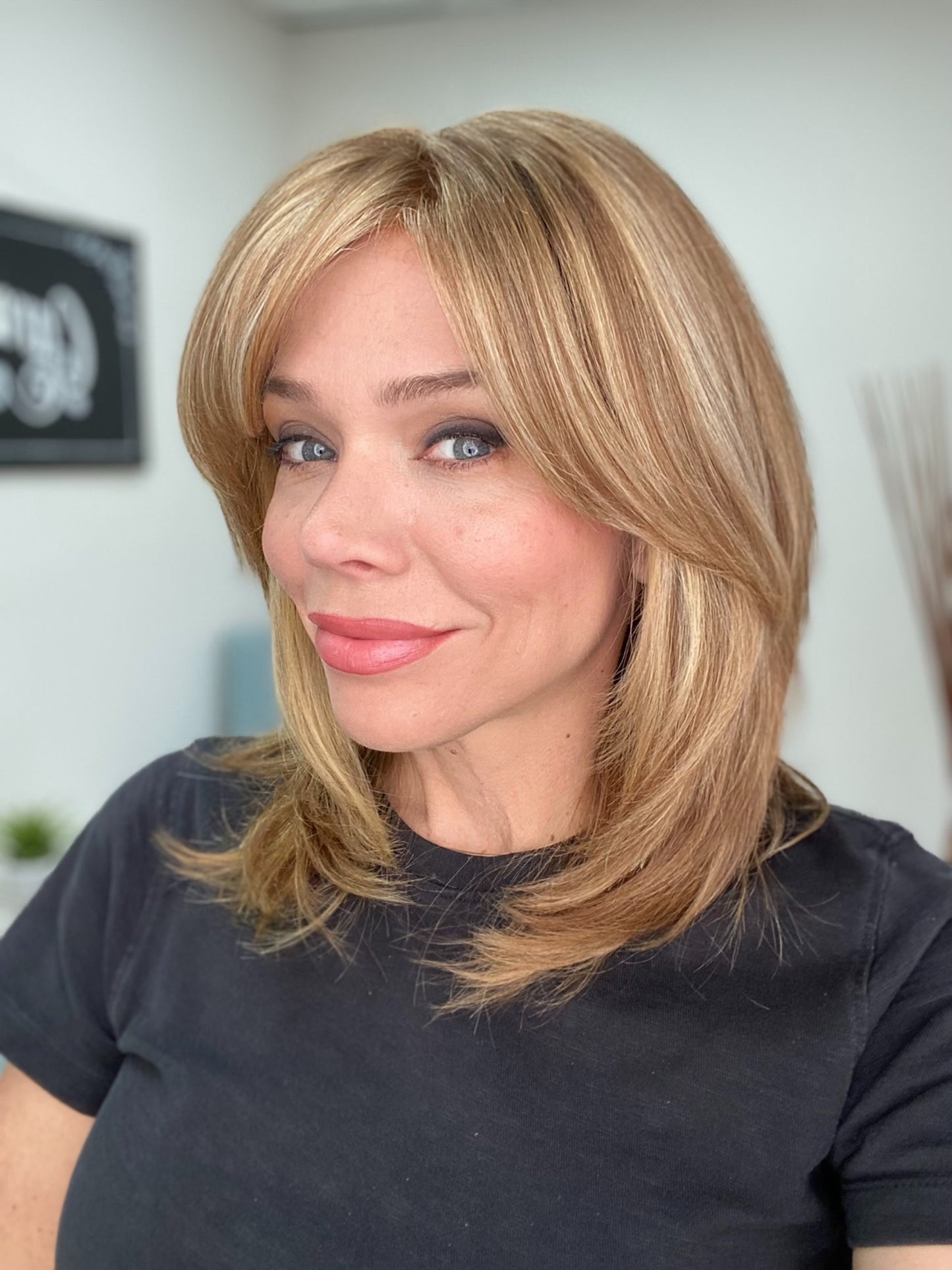 # 8750 GARDEAUX DELUXE DOUBLE MONO TOP WIG (MEDIUM CAP)
