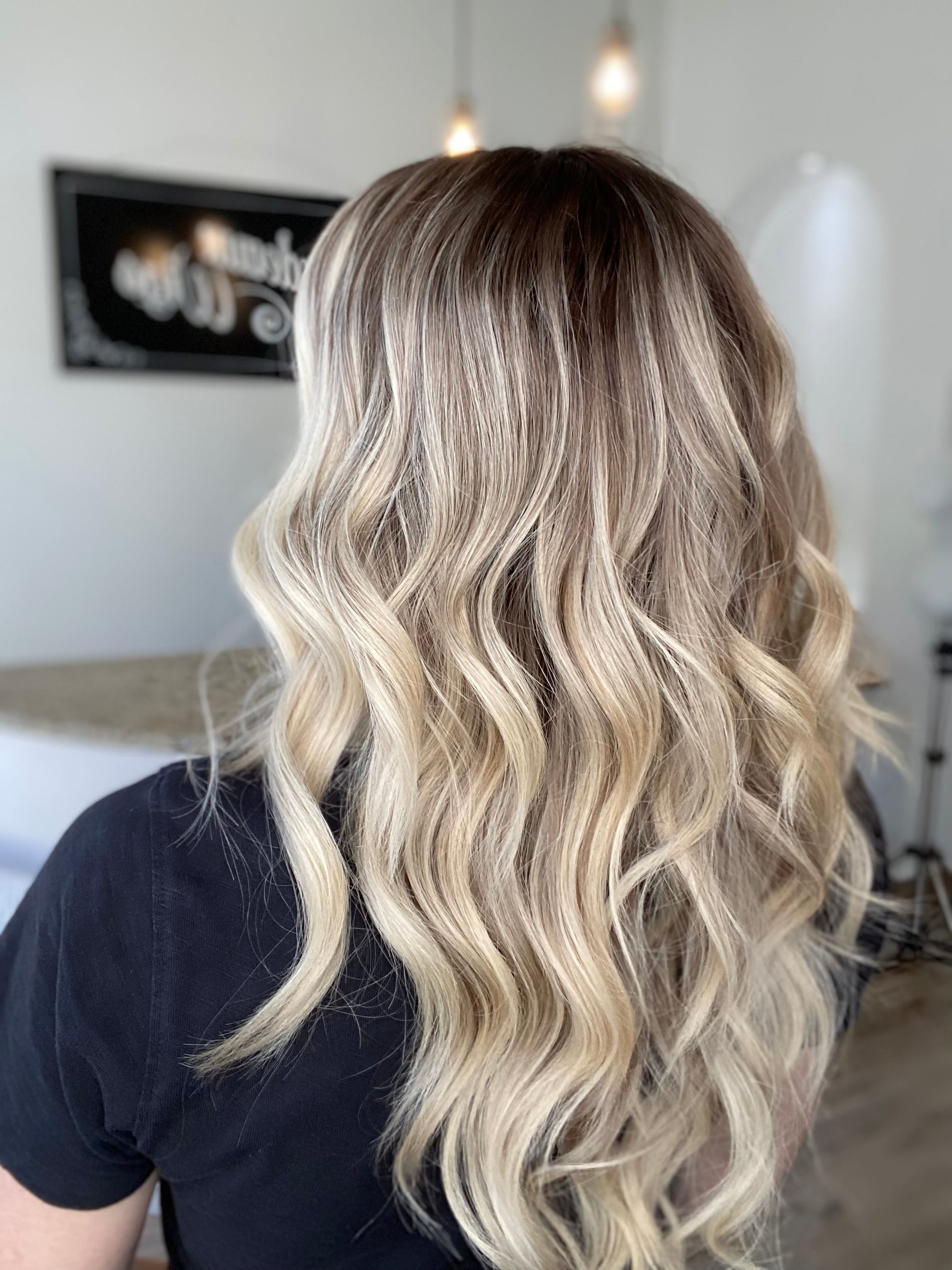 # 8571 GARDEAUX DELUXE HAND TIED, SILICONE LINED GRIPPER WIG (LARGE CAP)