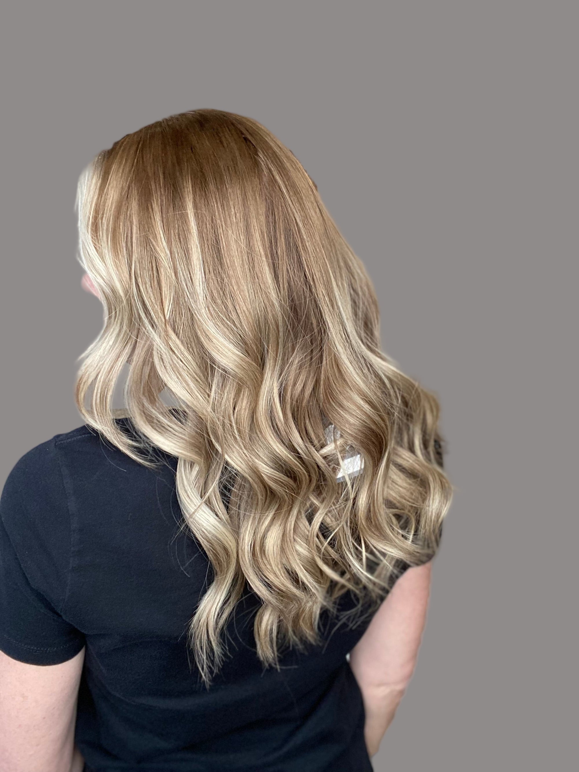 # 8598 GARDEAUX DELUXE HAND TIED CONTOUR CAP WIG (SMALL CAP)