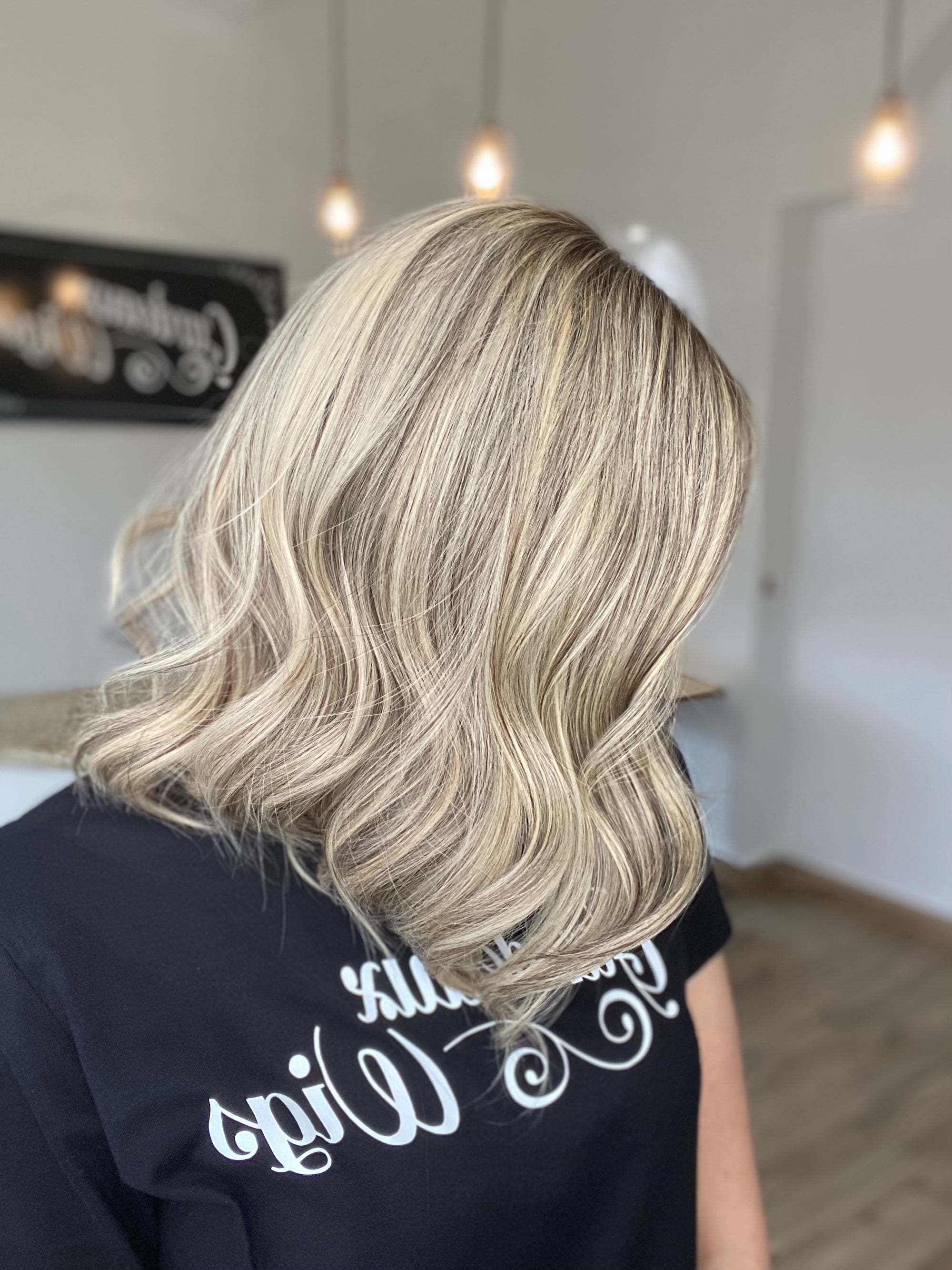 STOCK# BL328  GARDEAUX DELUXE LACE TOP WIG (SMALL  CAP)