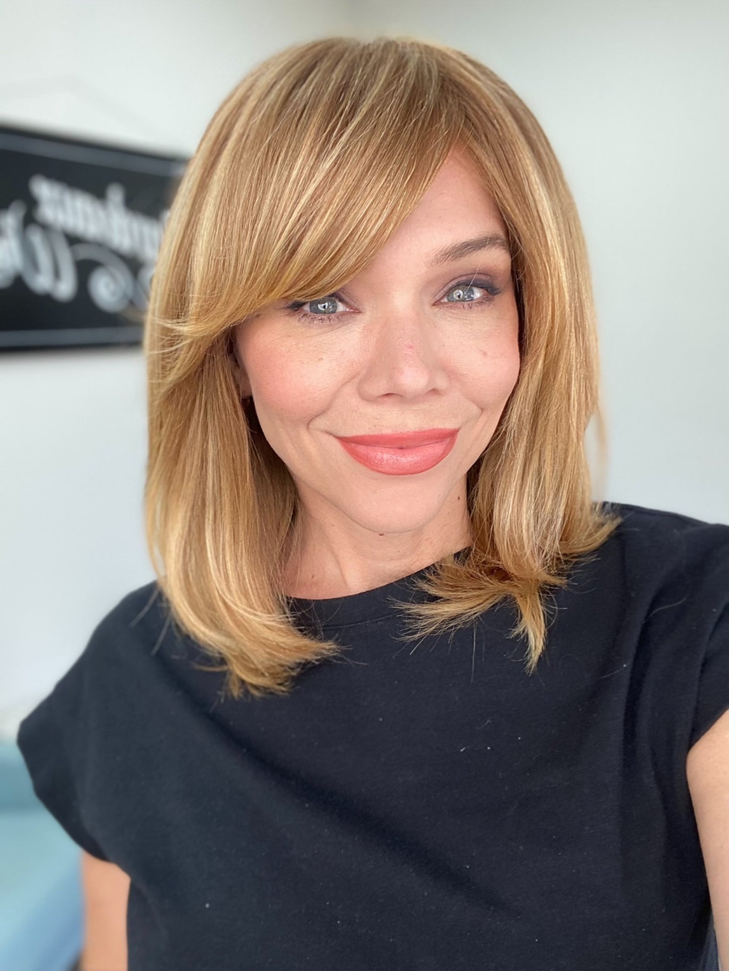 # 8747 GARDEAUX DELUXE DOUBLE MONO TOP WIG (MEDIUM CAP)