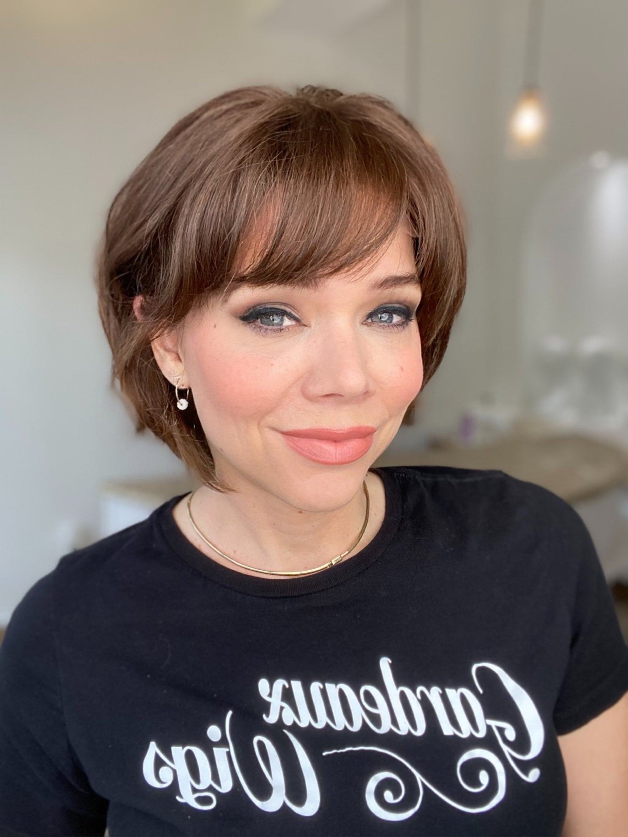 # 7845 GARDEAUX DELUXE HAND TIED MONO TOP WIG (MEDIUM CAP)