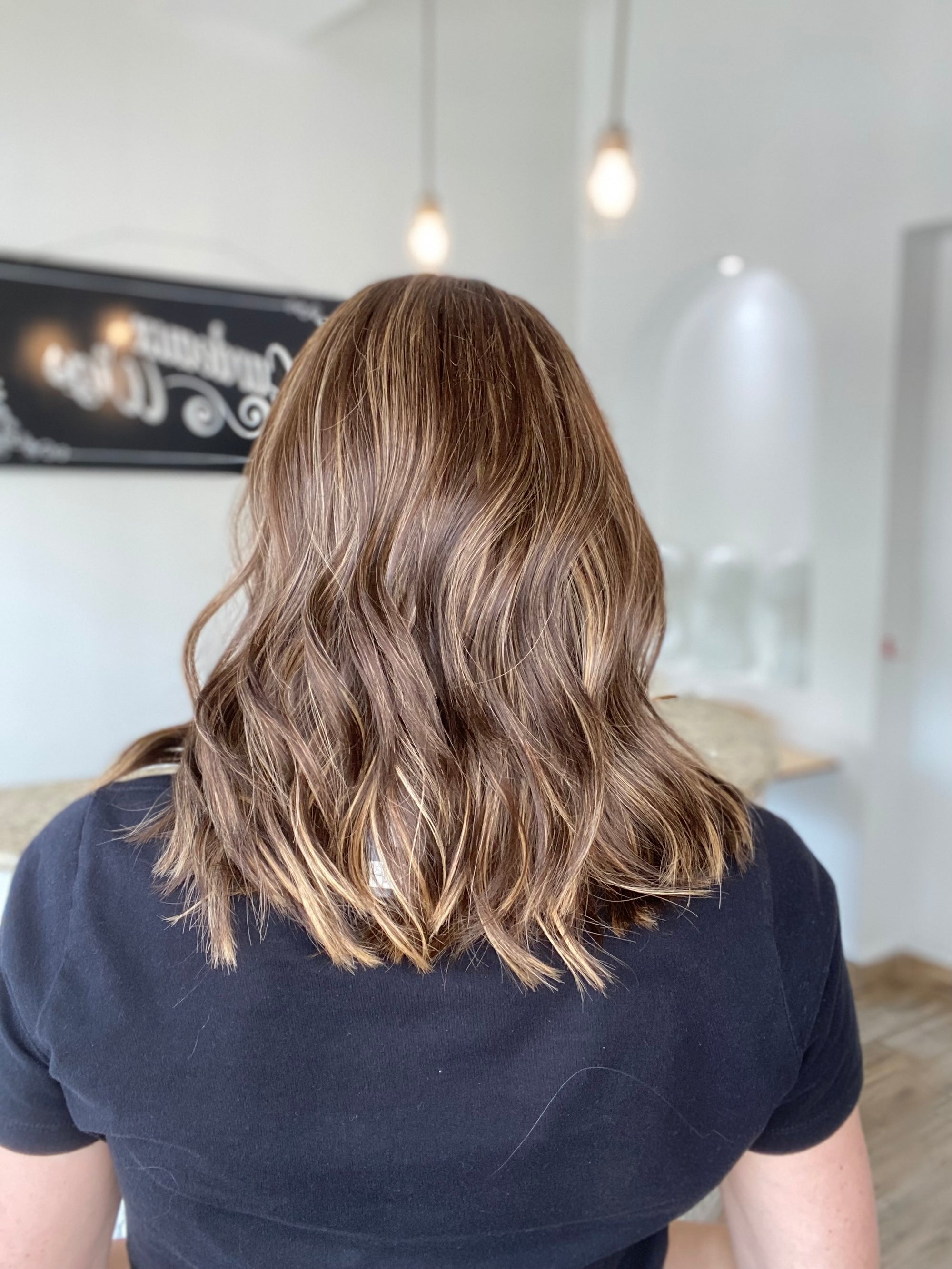 STOCK# BL612.8 GARDEAUX DELUXE LACE TOP WIG (MEDIUM CAP)