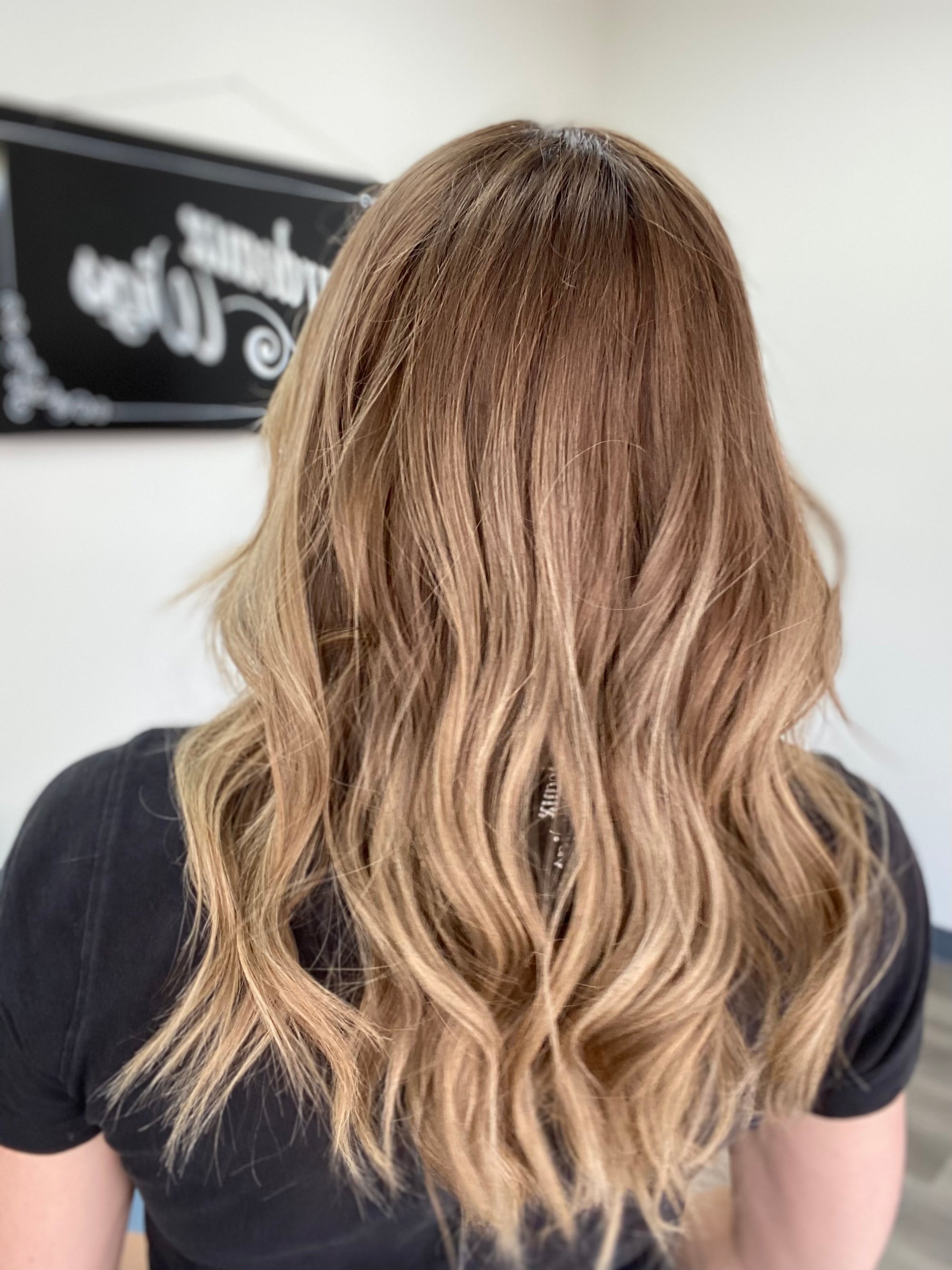 # 8720 GARDEAUX DELUXE HAND TIED MONO TOP WIG (MEDIUM CAP)