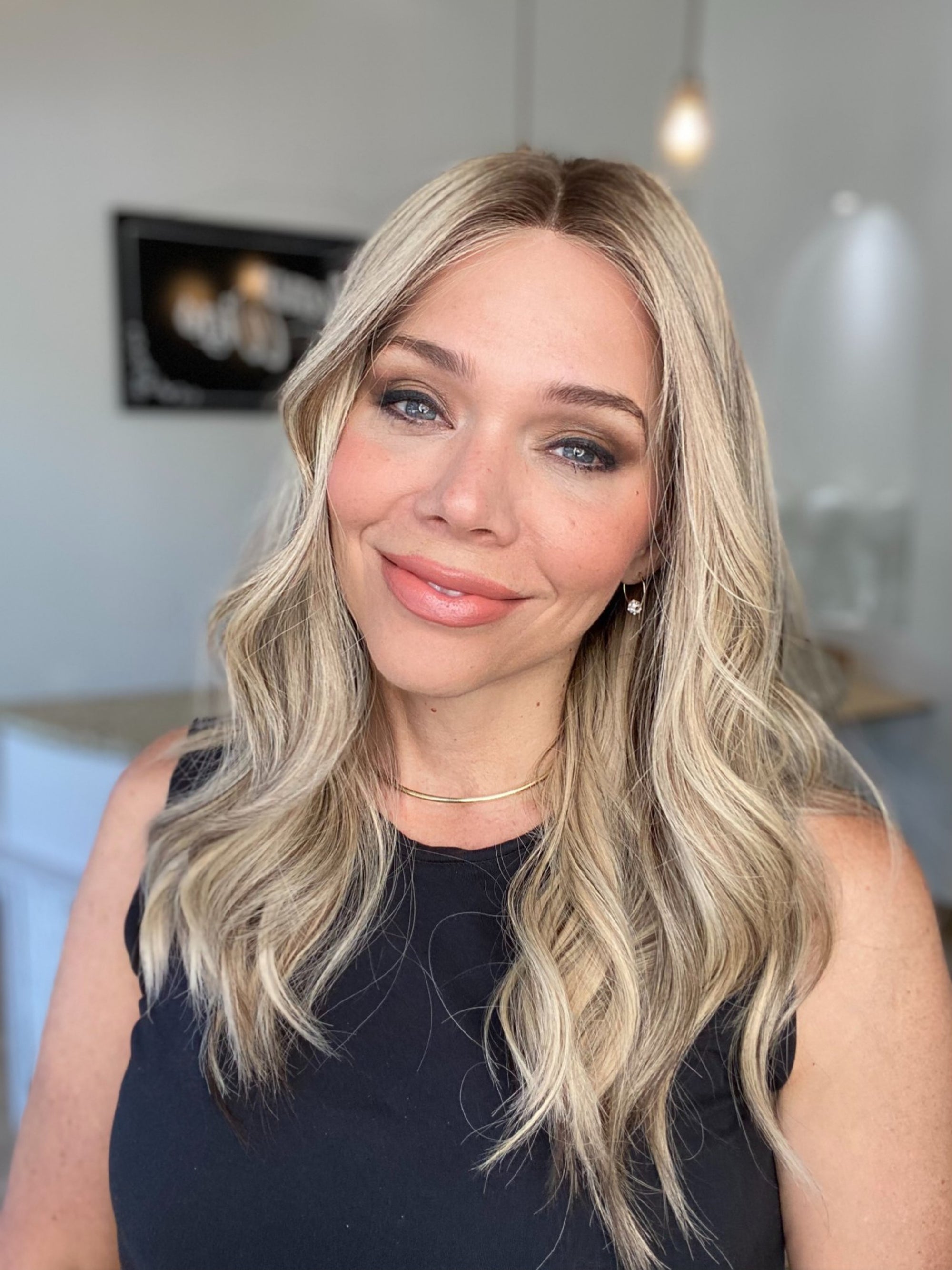 STOCK COLOR # BL604.13 GARDEAUX DELUXE LACE TOP WIG (MEDIUM CAP)