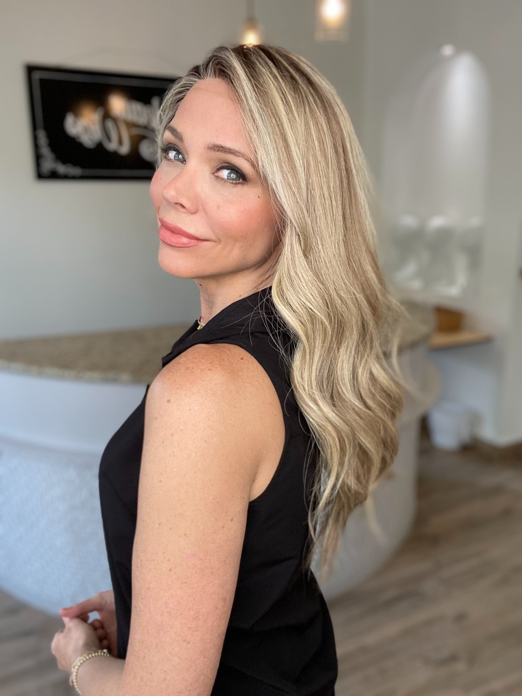 STOCK # JL2-325.16 GARDEAUX DELUXE HAND TIED SILICONE LINED WIG (MEDIUM CAP)