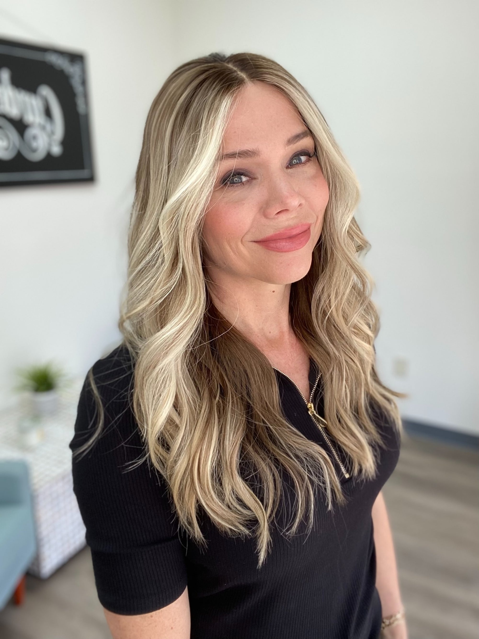 # 8718 GARDEAUX DELUXE MONO TOP WIG (MEDIUM CAP)