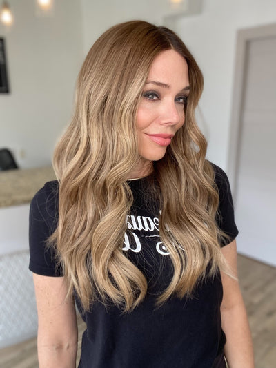 # 8185 DELUXE HAND TIED MONO TOP WIG (MEDIUM CAP)