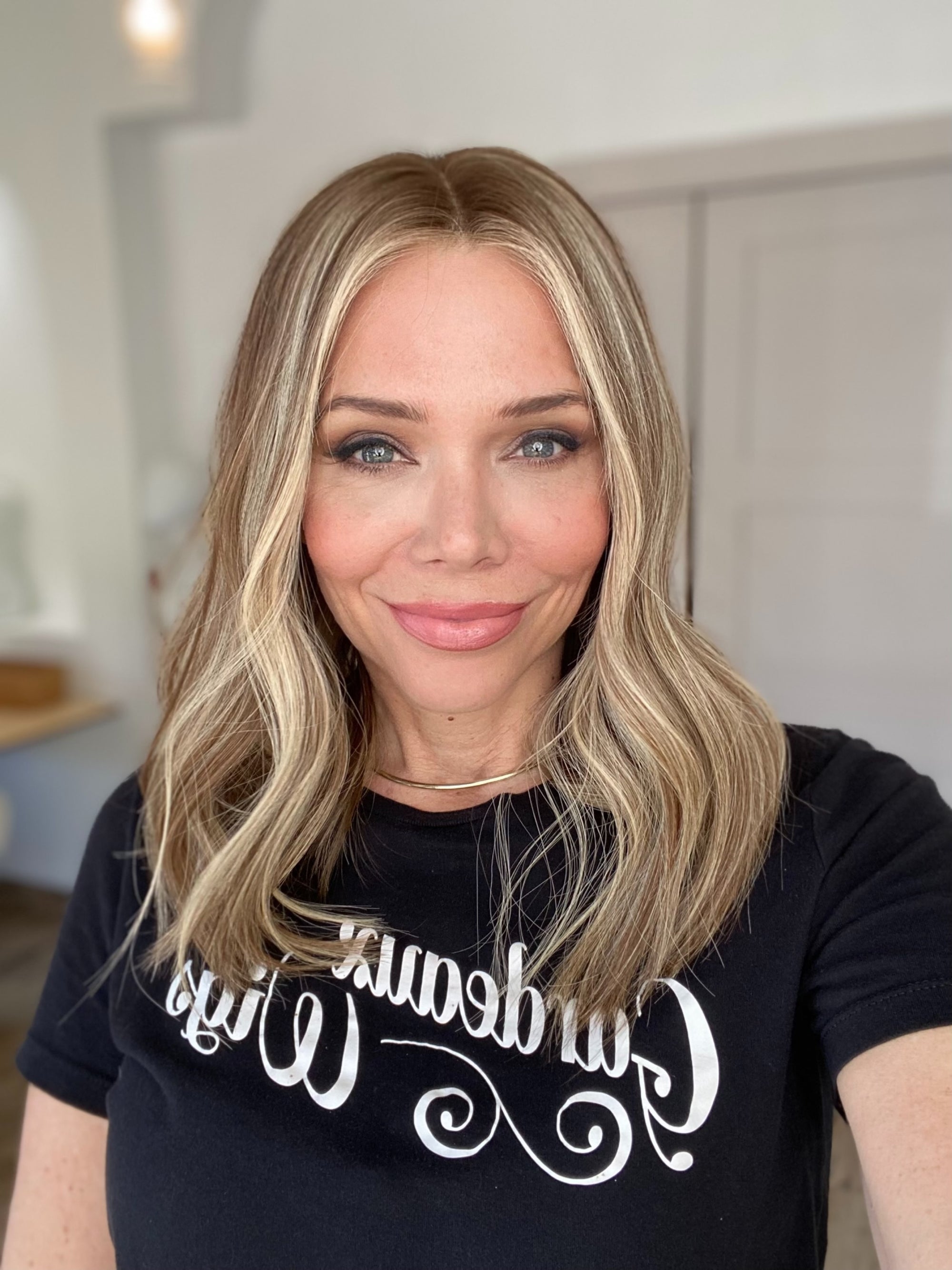 # 8592 GARDEAUX DELUXE DOUBLE LACE TOP WIG (MEDIUM CAP)