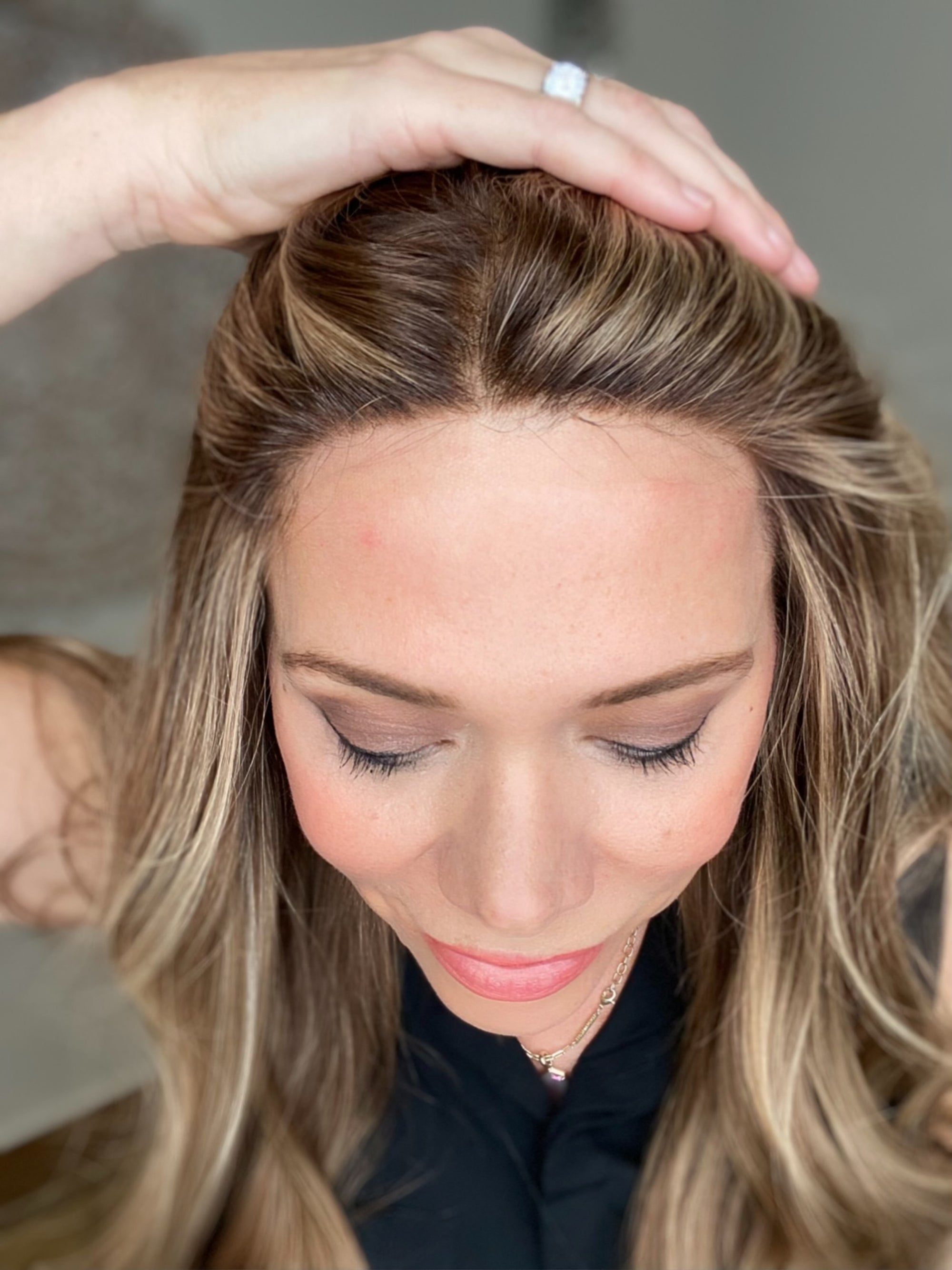 # G-8530 GARDEAUX DELUXE HAND TIED MONO TOP WIG (MEDIUM CAP)