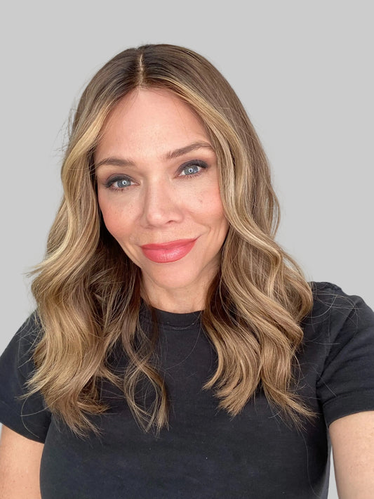 # 8734 GARDEAUX DELUXE SILK TOP LACE FRONT WIG (MEDIUM CAP)