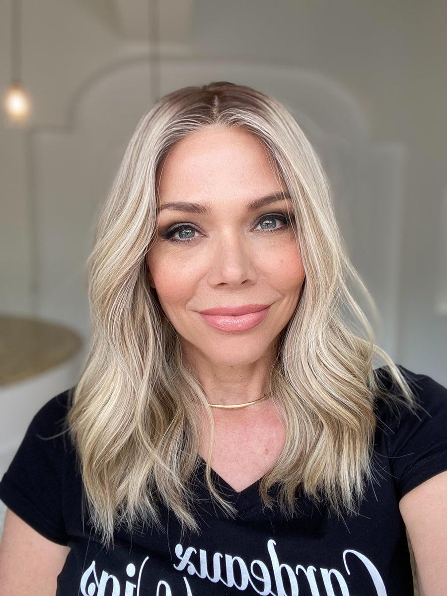 STOCK # JST-325.10  GARDEAUX DELUXE SILK TOP LACE FRONT WIG (MEDIUM CAP)