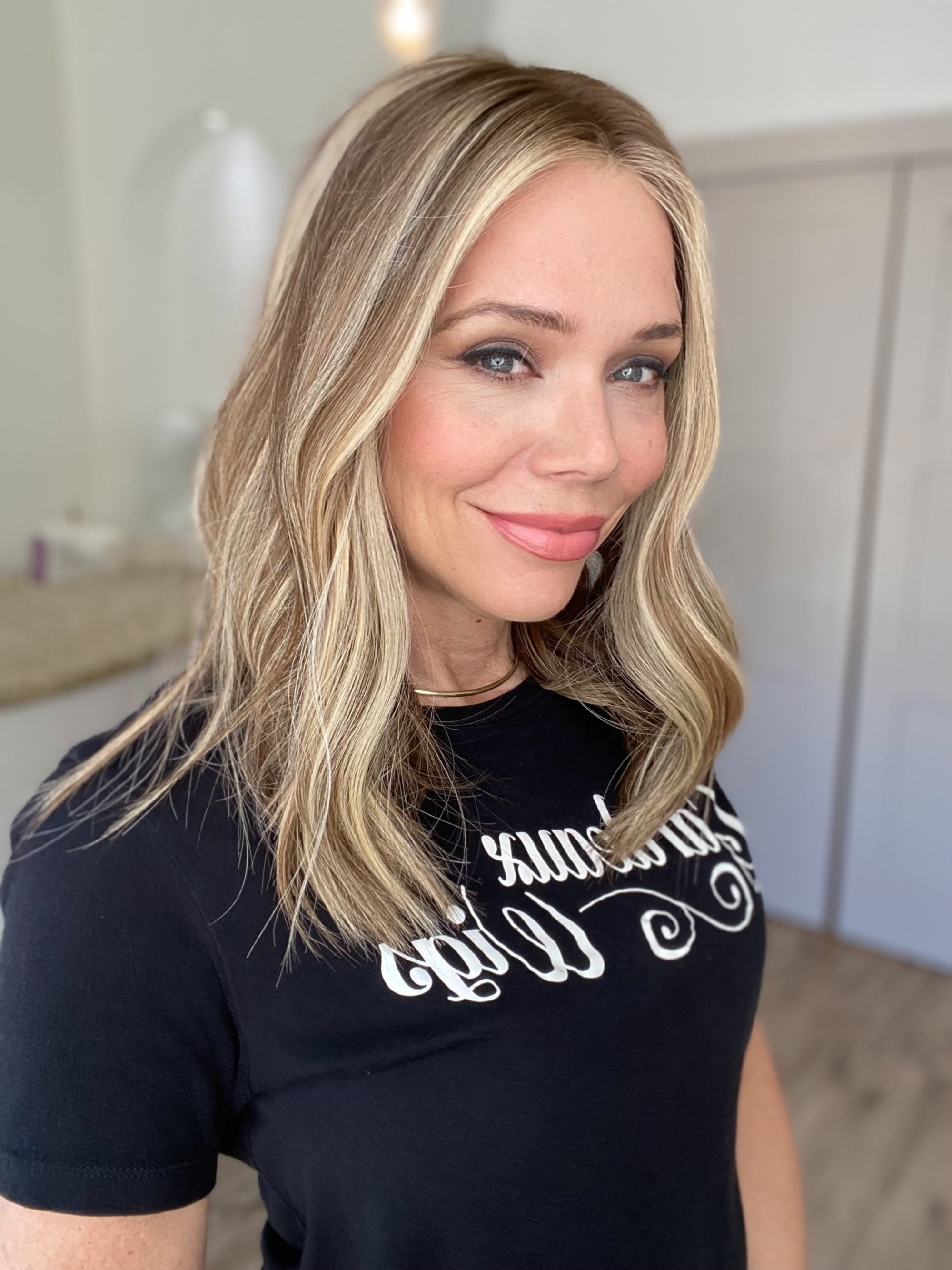 # 8592 GARDEAUX DELUXE DOUBLE LACE TOP WIG (MEDIUM CAP)