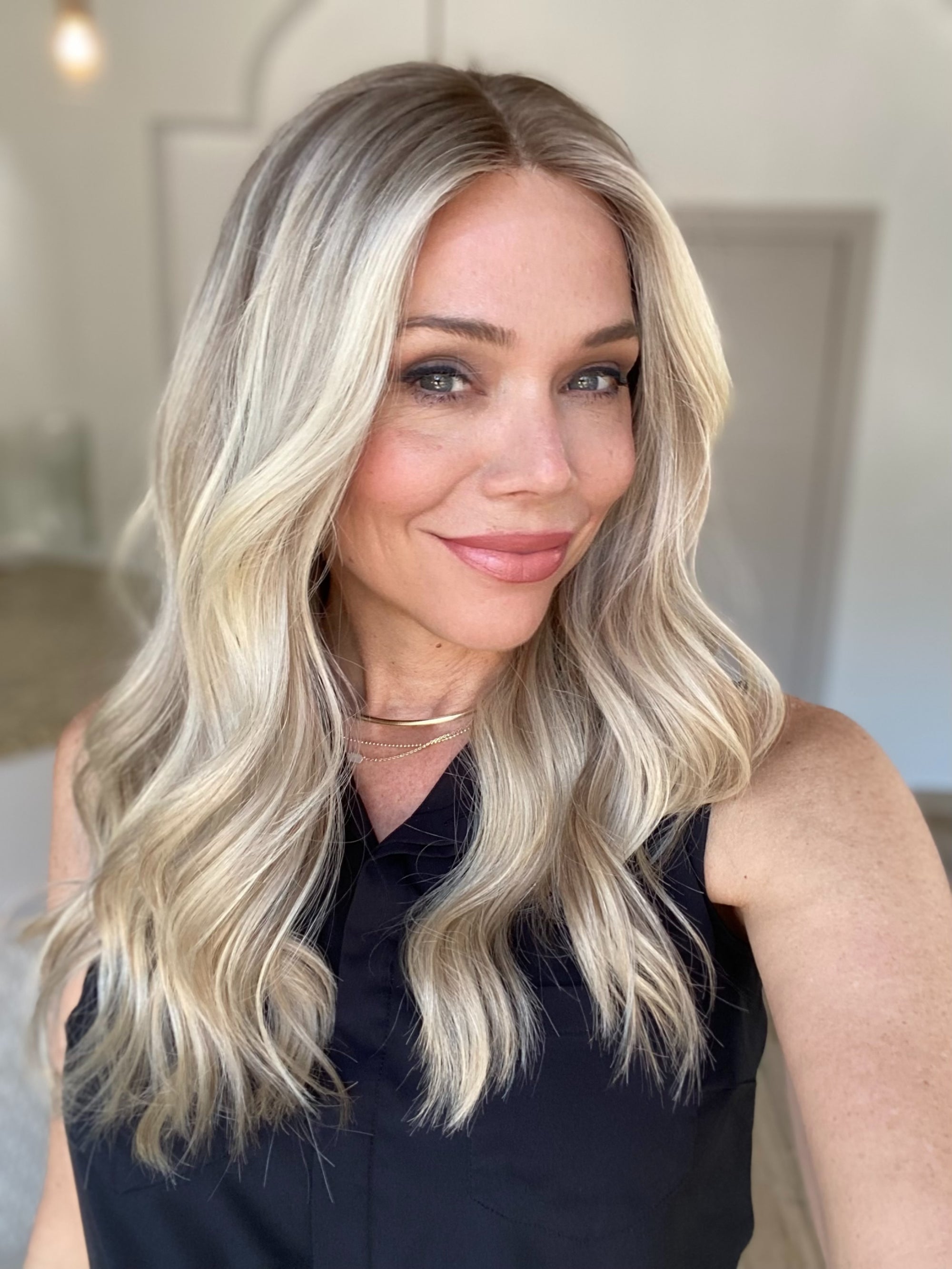 #G-8489 GARDEAUX DELUXE HAND TIED MONO TOP W/ LACE FRONT WIG (MEDIUM CAP)