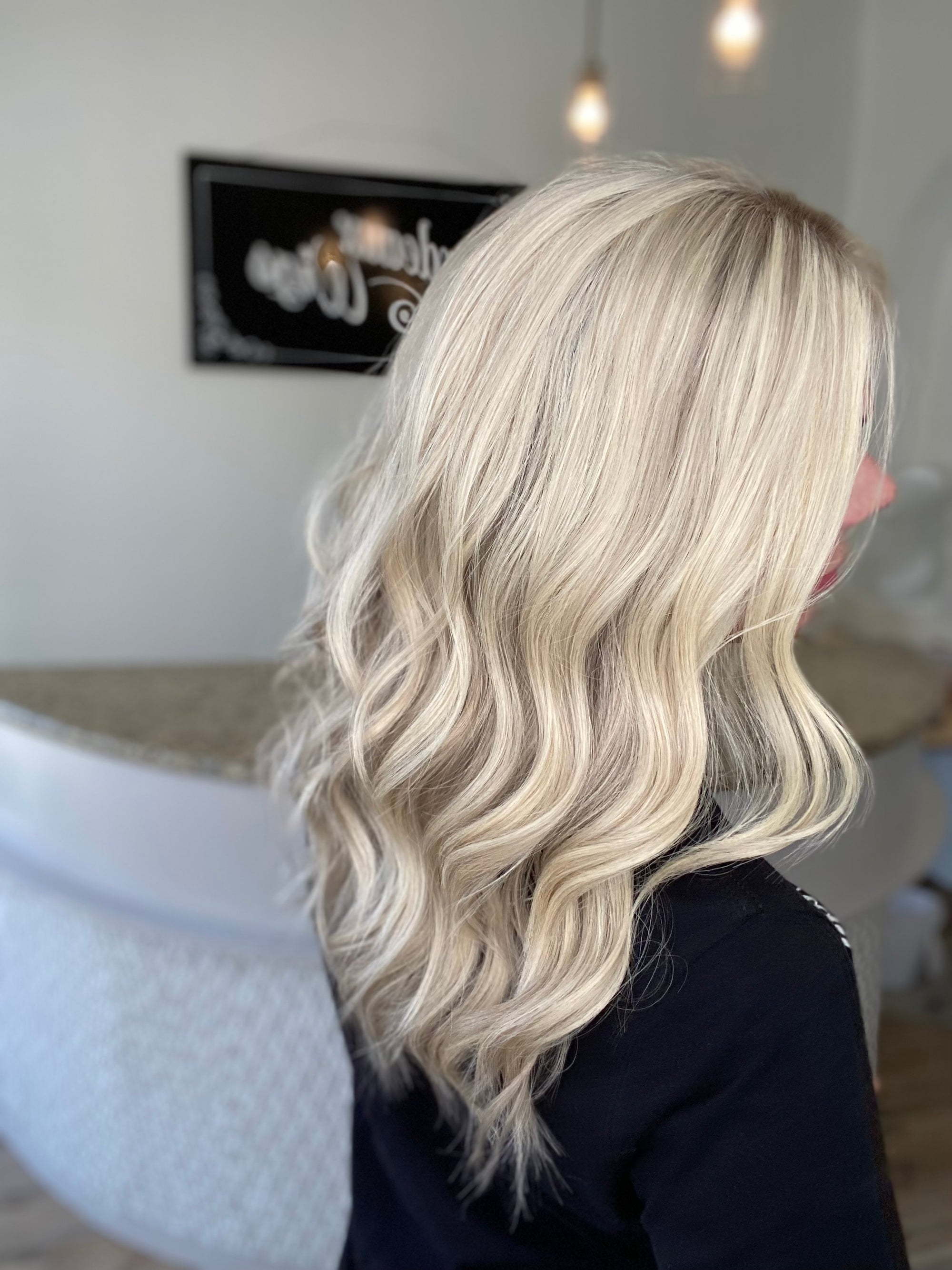 # 8551 GARDEAUX DELUXE HAND TIED MONO TOP WIG (MEDIUM CAP)