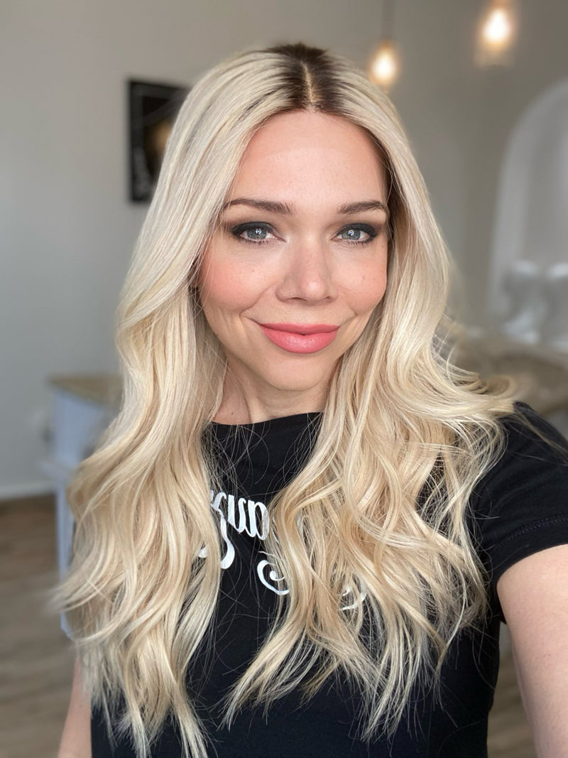  7678 GARDEAUX DELUXE LACE TOP WIG (MEDIUM CAP) Gardeaux