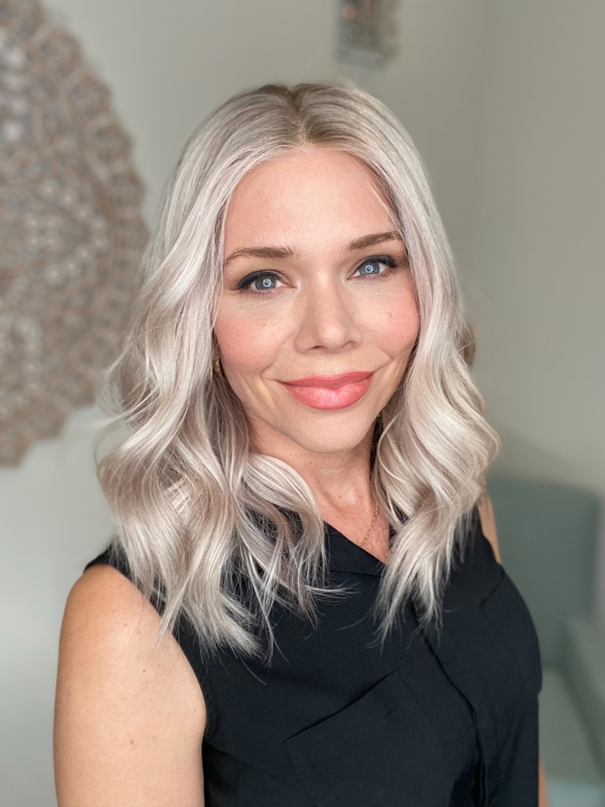 STOCK # BL-625.10 GARDEAUX DELUXE DOUBLE LACE TOP WIG (MEDIUM CAP)