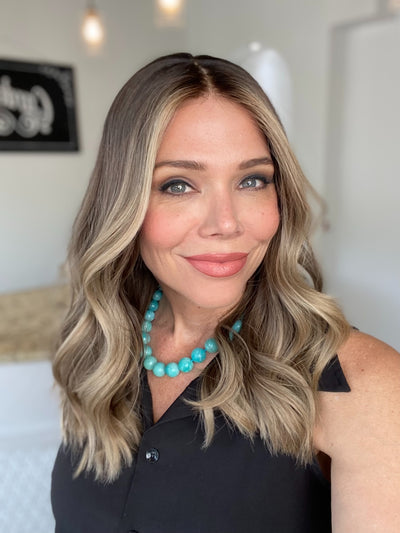 # 8419 GARDEAUX DELUXE SILK TOP LACE FRONT WIG (MEDIUM CAP)