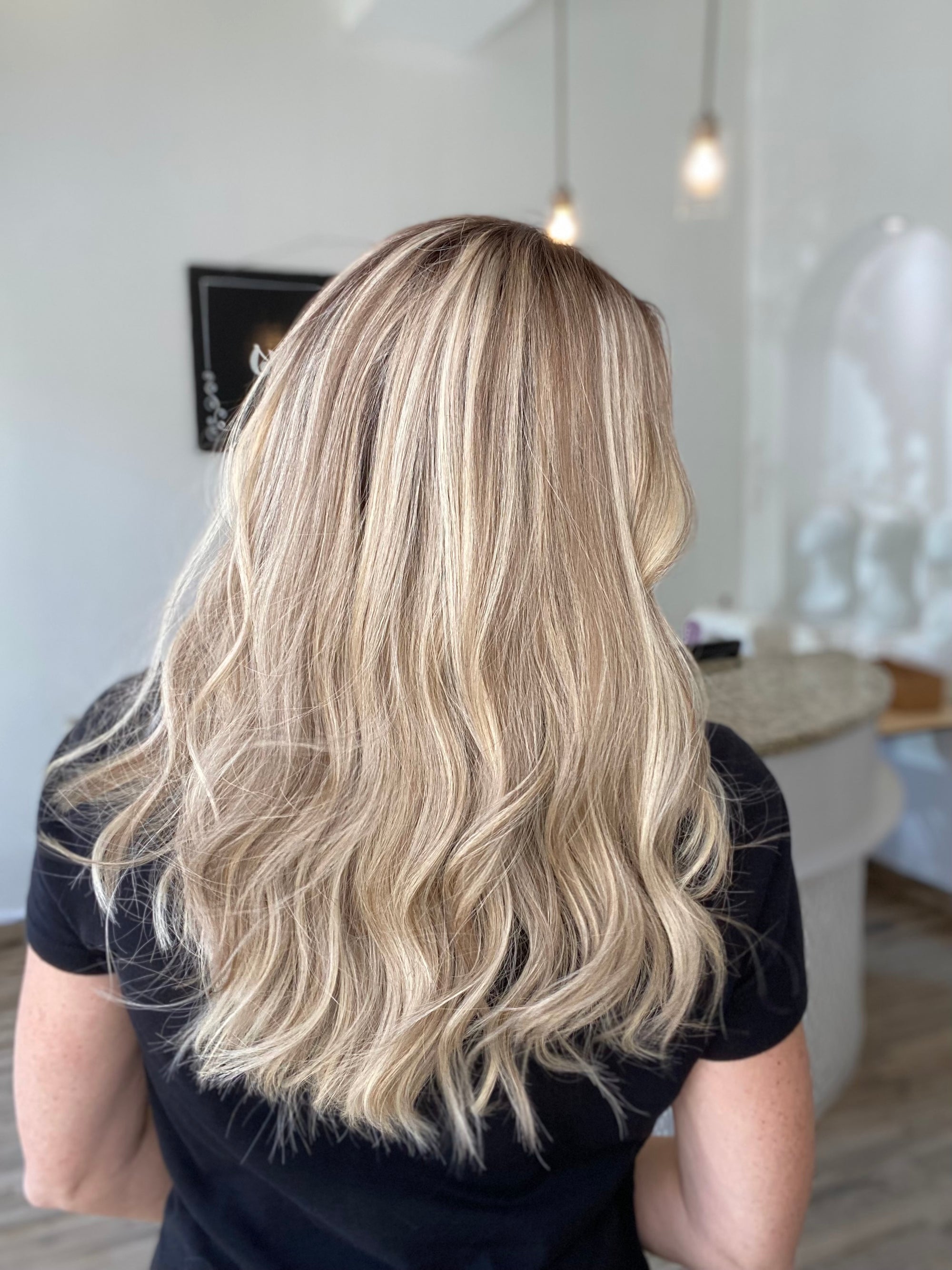 STOCK # JL2-325.14  GARDEAUX DELUXE HAND TIED SILICONE LINED WIG (MEDIUM CAP)