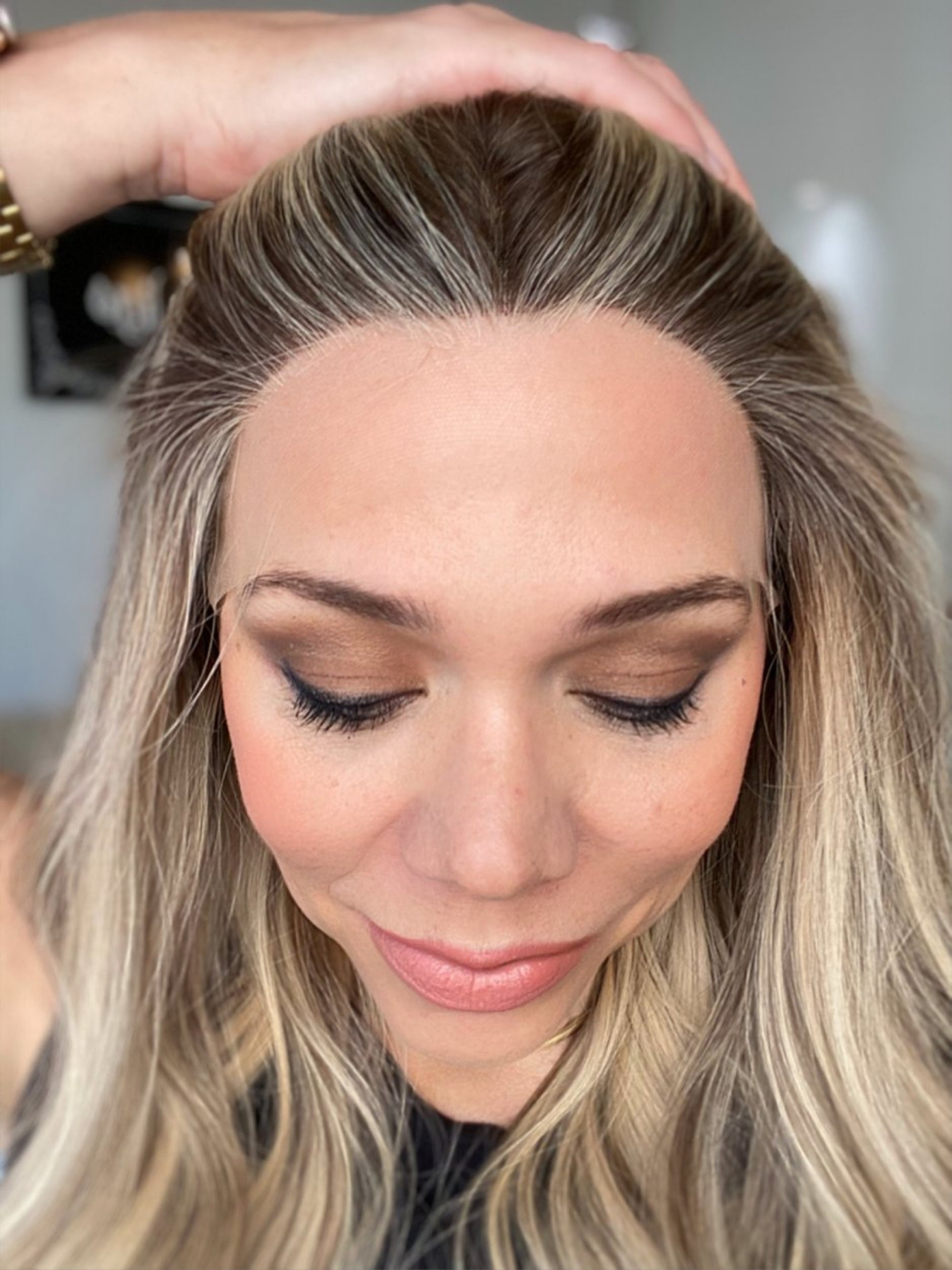 STOCK COLOR # BL604.13 GARDEAUX DELUXE LACE TOP WIG (MEDIUM CAP)