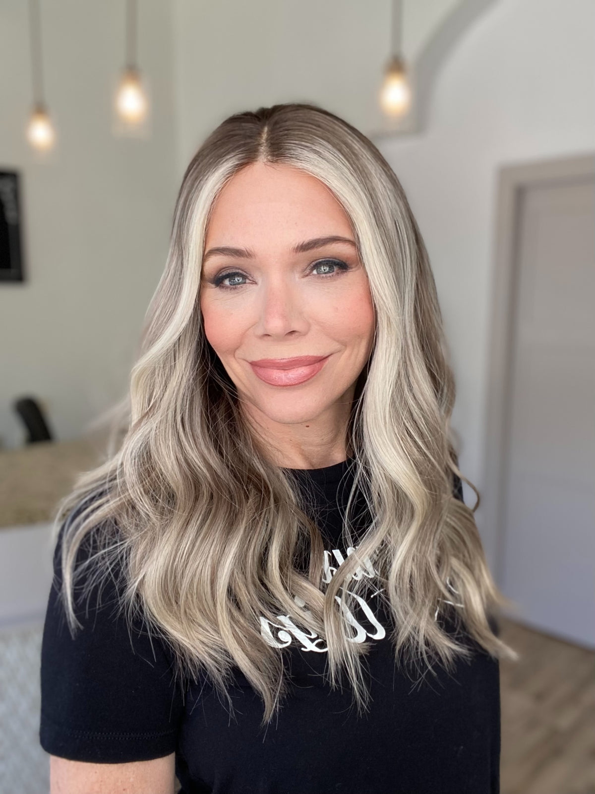 # 8581 GARDEAUX DELUXE LACE TOP WIG (MEDIUM CAP)