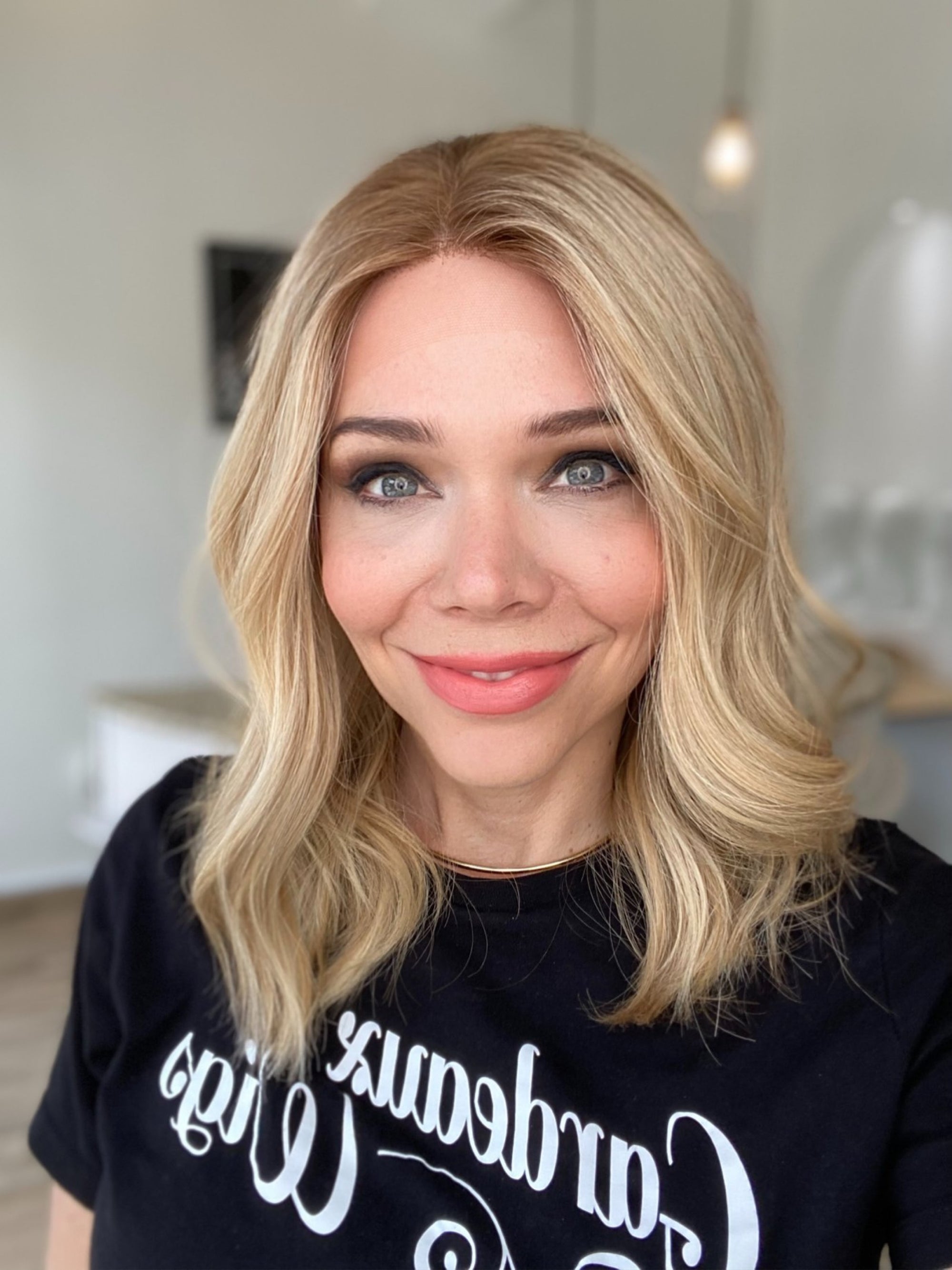 STOCK# JL312 GARDEAUX DELUXE LACE TOP WIG (SMALL CAP)