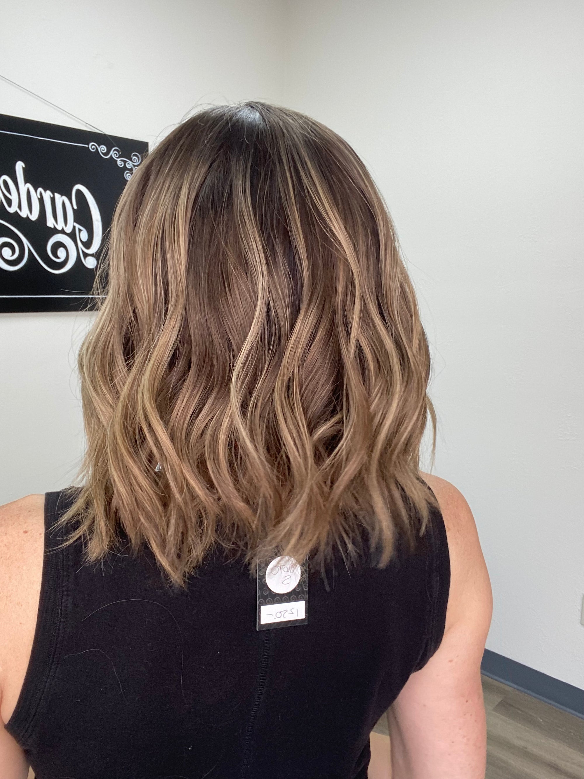 # 8670 GARDEAUX DELUXE HAND TIED, SILICONE LINED WIG (SMALL CAP)