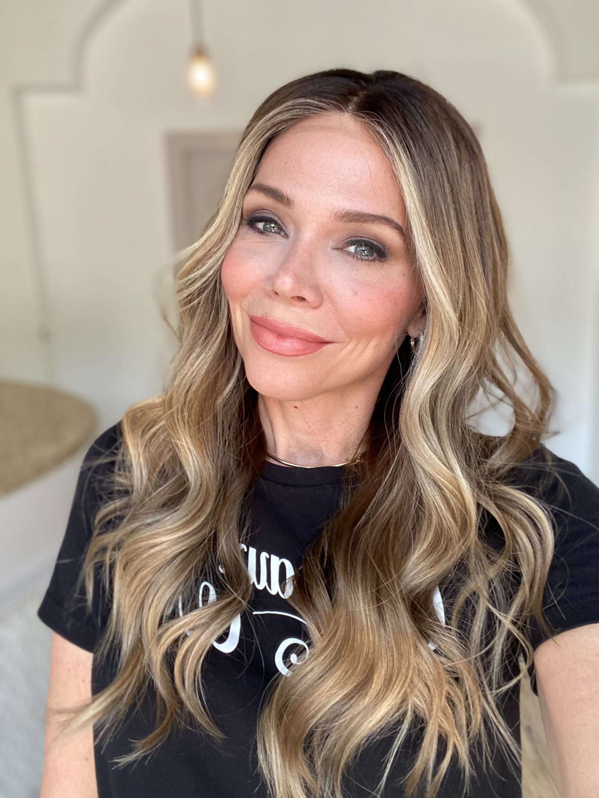# 8457 GARDEAUX DELUXE HAND TIED DOUBLE LACE TOP WIG (MEDIUM CAP)