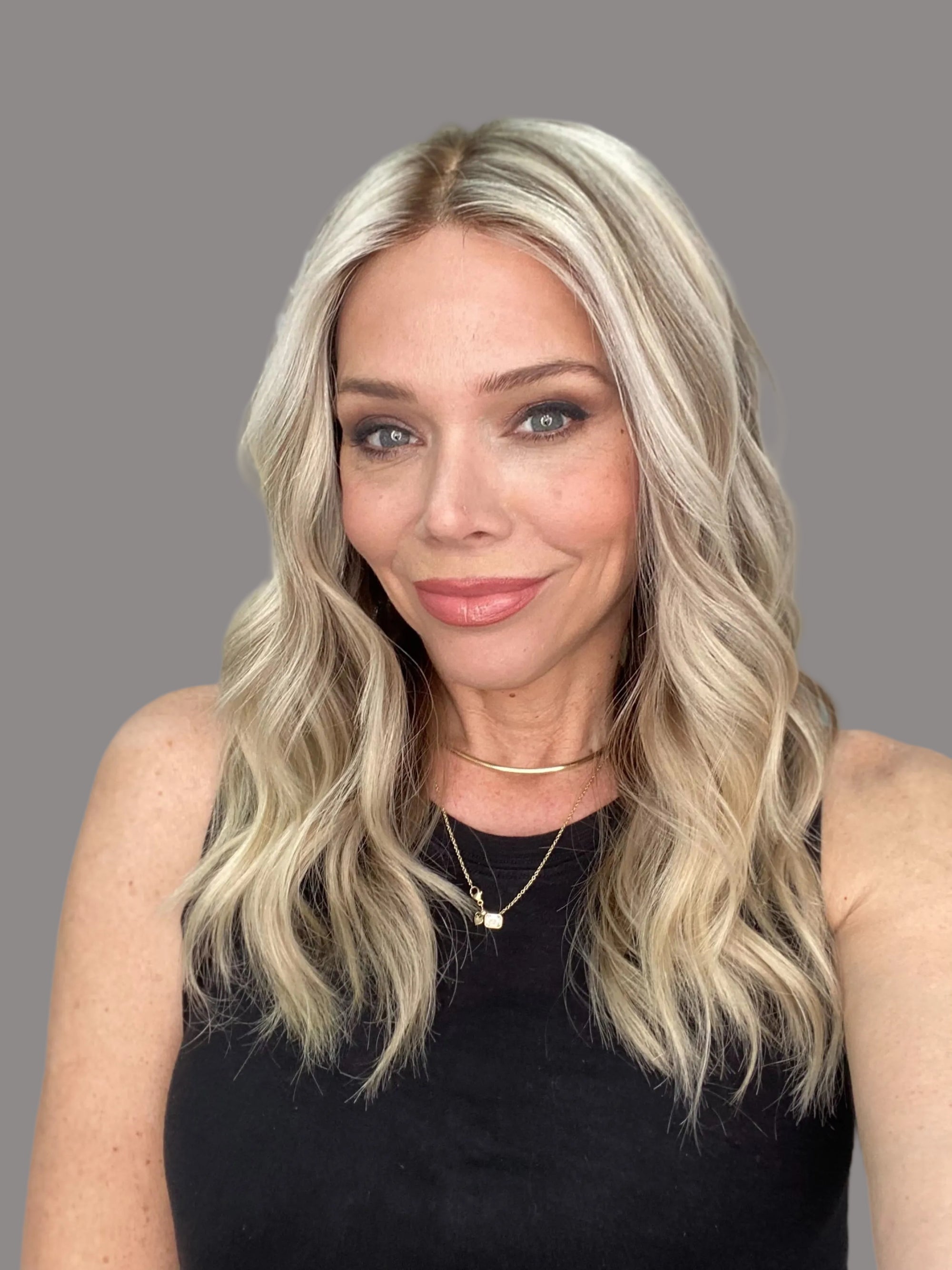# 8669 GARDEAUX DELUXE HAND TIED MONO TOP W/ LACE FRONT WIG (SMALL CAP)