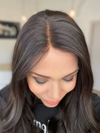 STOCK # JL-1B.12  GARDEAUX DELUXE LACE TOP WIG (MEDIUM CAP)