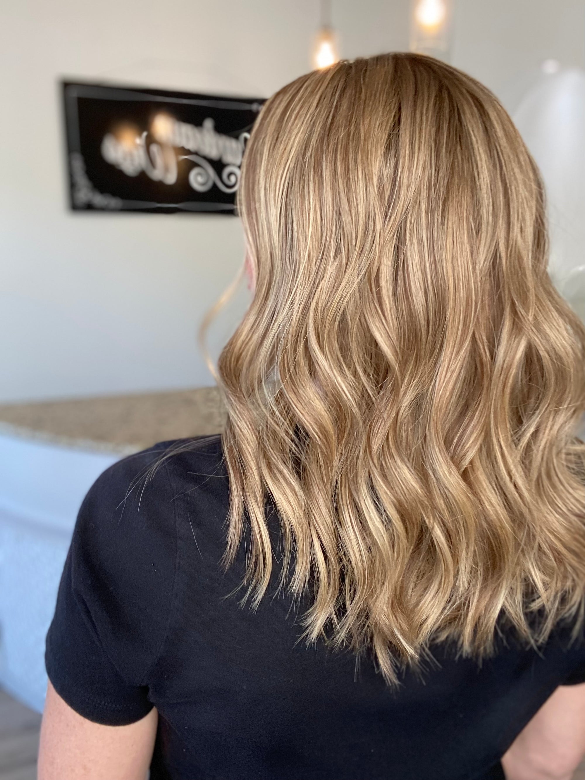 STOCK # JL-362.10 GARDEAUX DELUXE LACE TOP WIG (MEDIUM CAP)