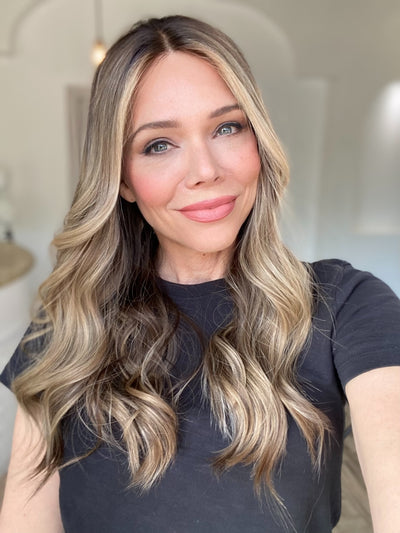 # G-8563 GARDEAUX DELUXE LACE TOP WIG (MEDIUM CAP)