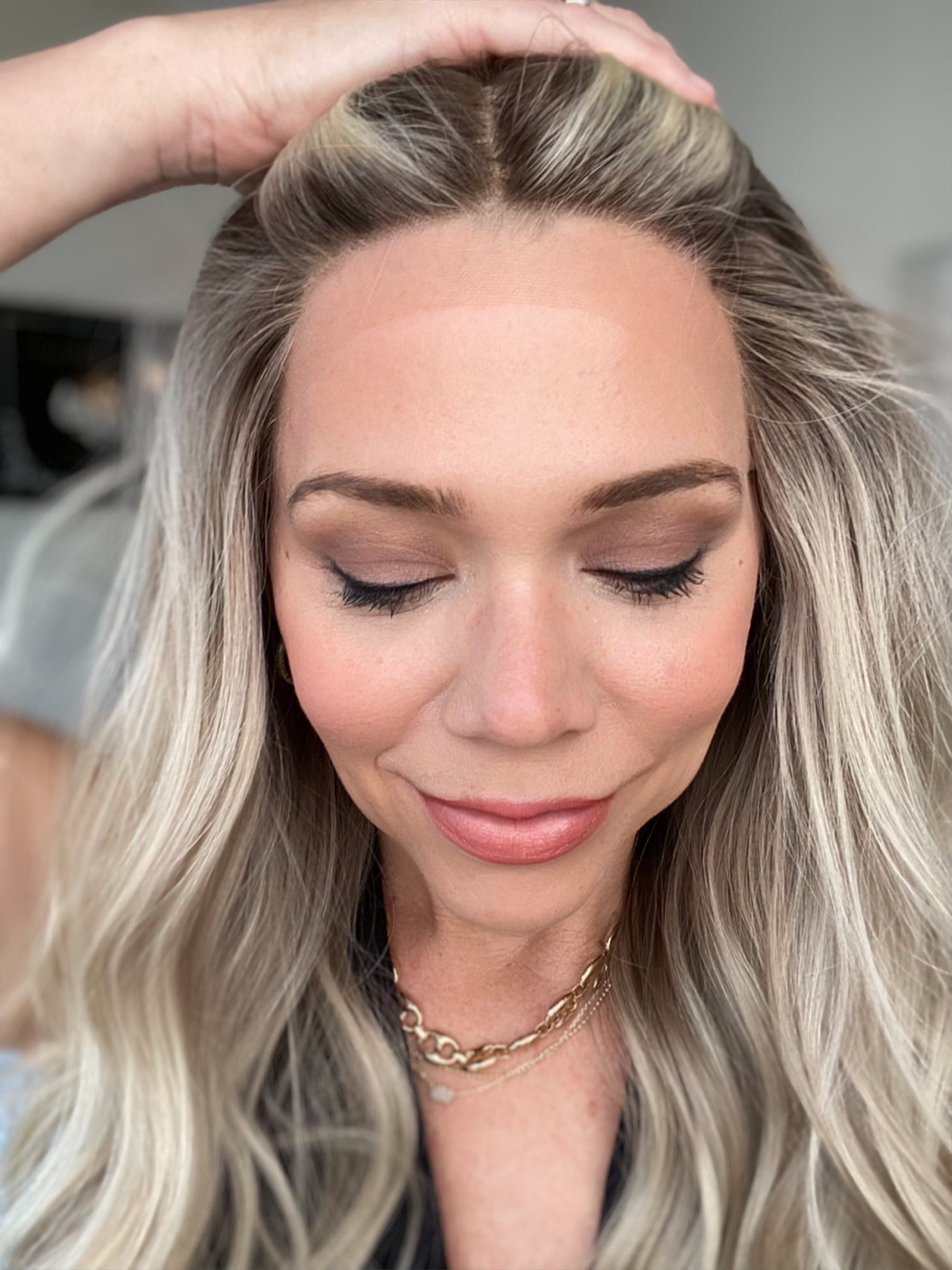 # G-8487 GARDEAUX DELUXE HAND TIED MONO TOP WIG