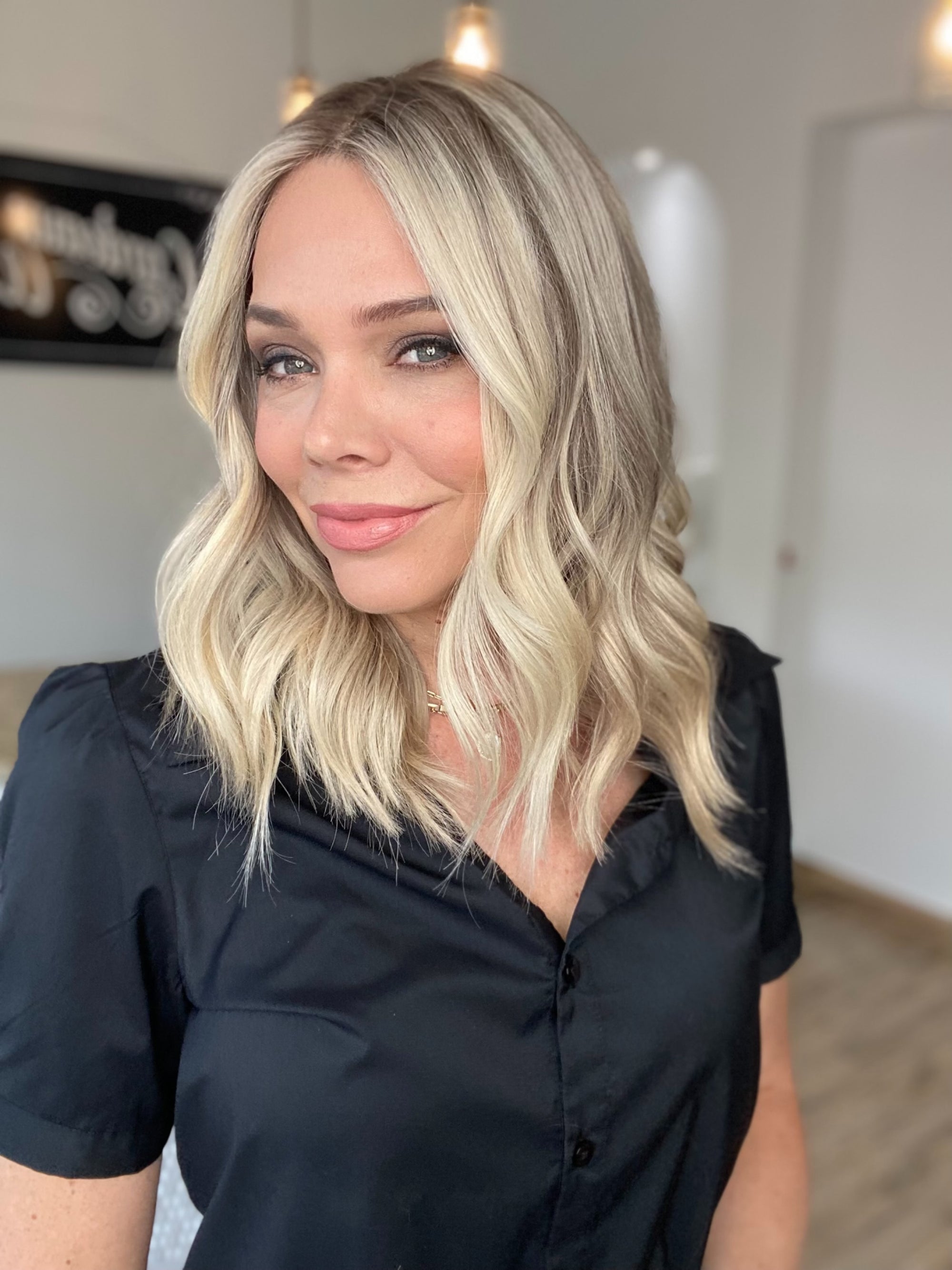 # G-8445 GARDEAUX DELUXE LACE TOP WIG  (MEDIUM CAP)