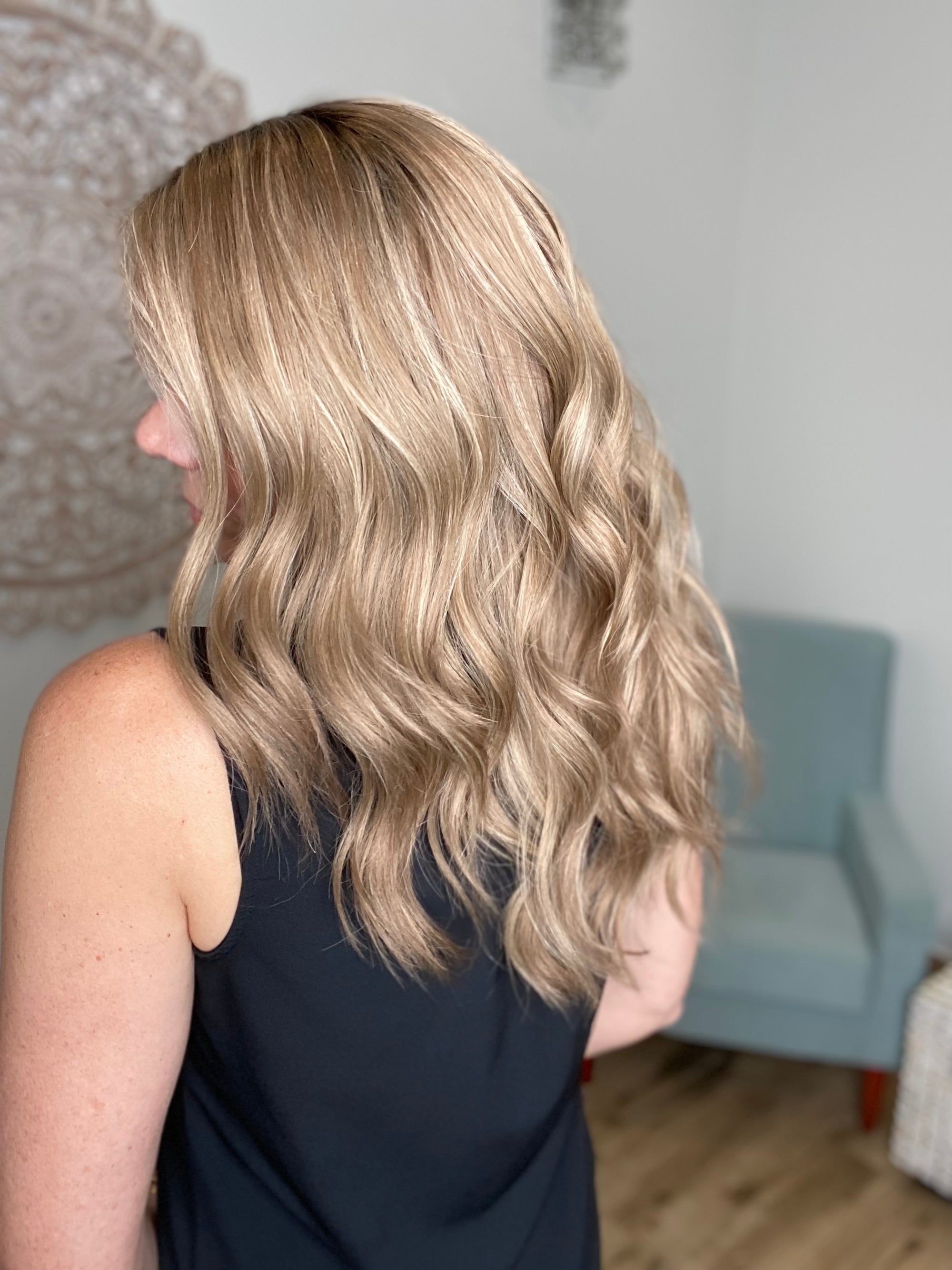 # 8536 GARDEAUX DELUXE HAND TIED MONO TOP WIG (MEDIUM CAP)