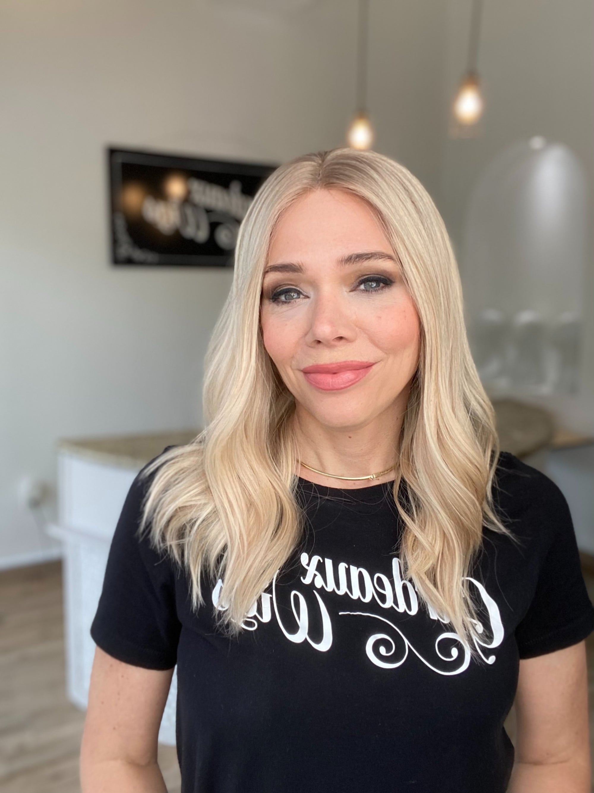 STOCK # BL624 GARDEAUX DELUXE LACE TOP WIG (SMALL CAP)