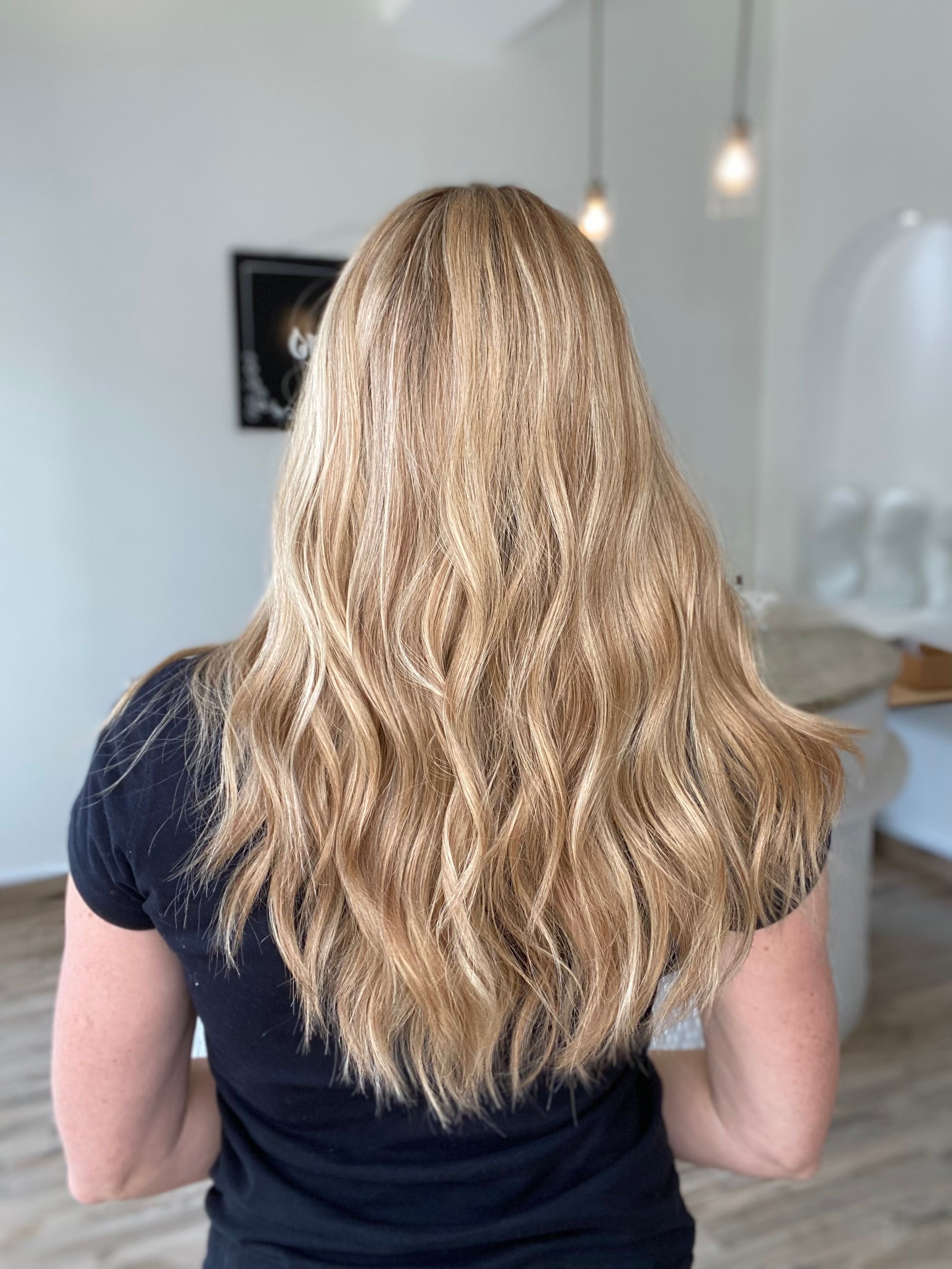 STOCK # JL-357.14 GARDEAUX DELUXE LACE TOP WIG (MEDIUM CAP)