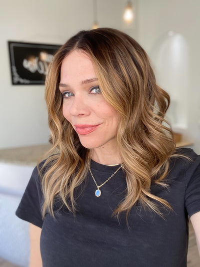 # 8572 GARDEAUX DELUXE HAND TIED MONO TOP WIG (MEDIUM CAP)