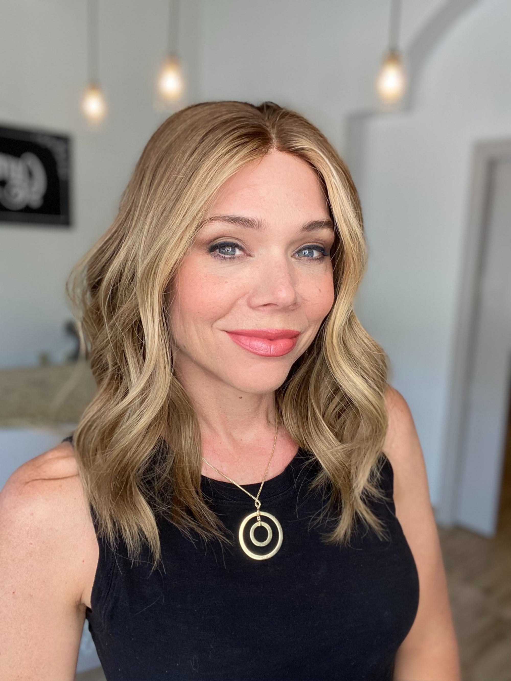 # 7928 GARDEAUX DELUXE LACE TOP WIG (MEDIUM CAP)