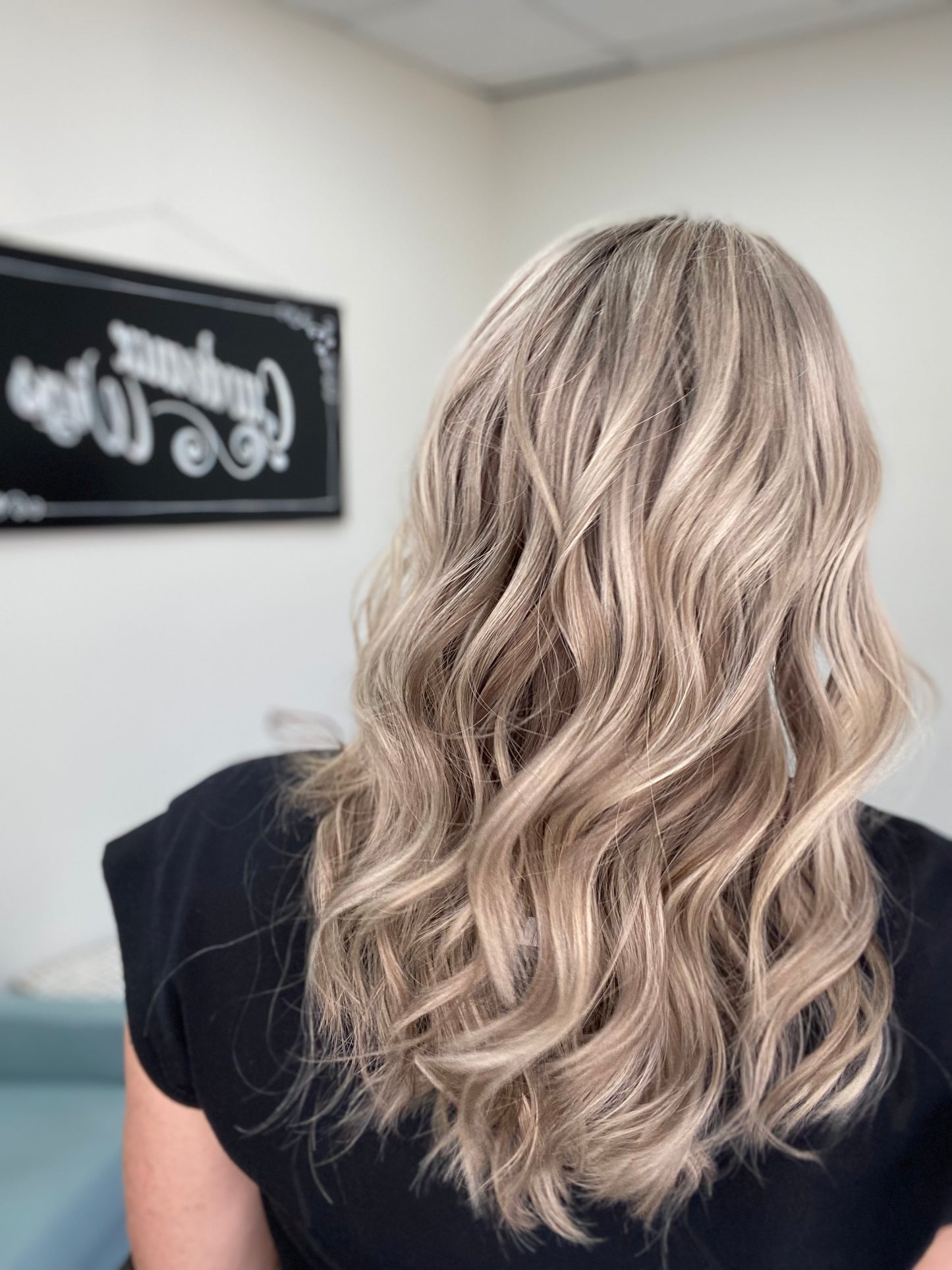 # 8748 GARDEAUX DELUXE LACE TOP WIG (MEDIUM CAP)