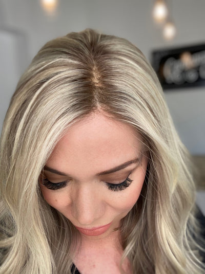# 7120 GARDEAUX DELUXE LACE TOP WIG (MEDIUM CAP)