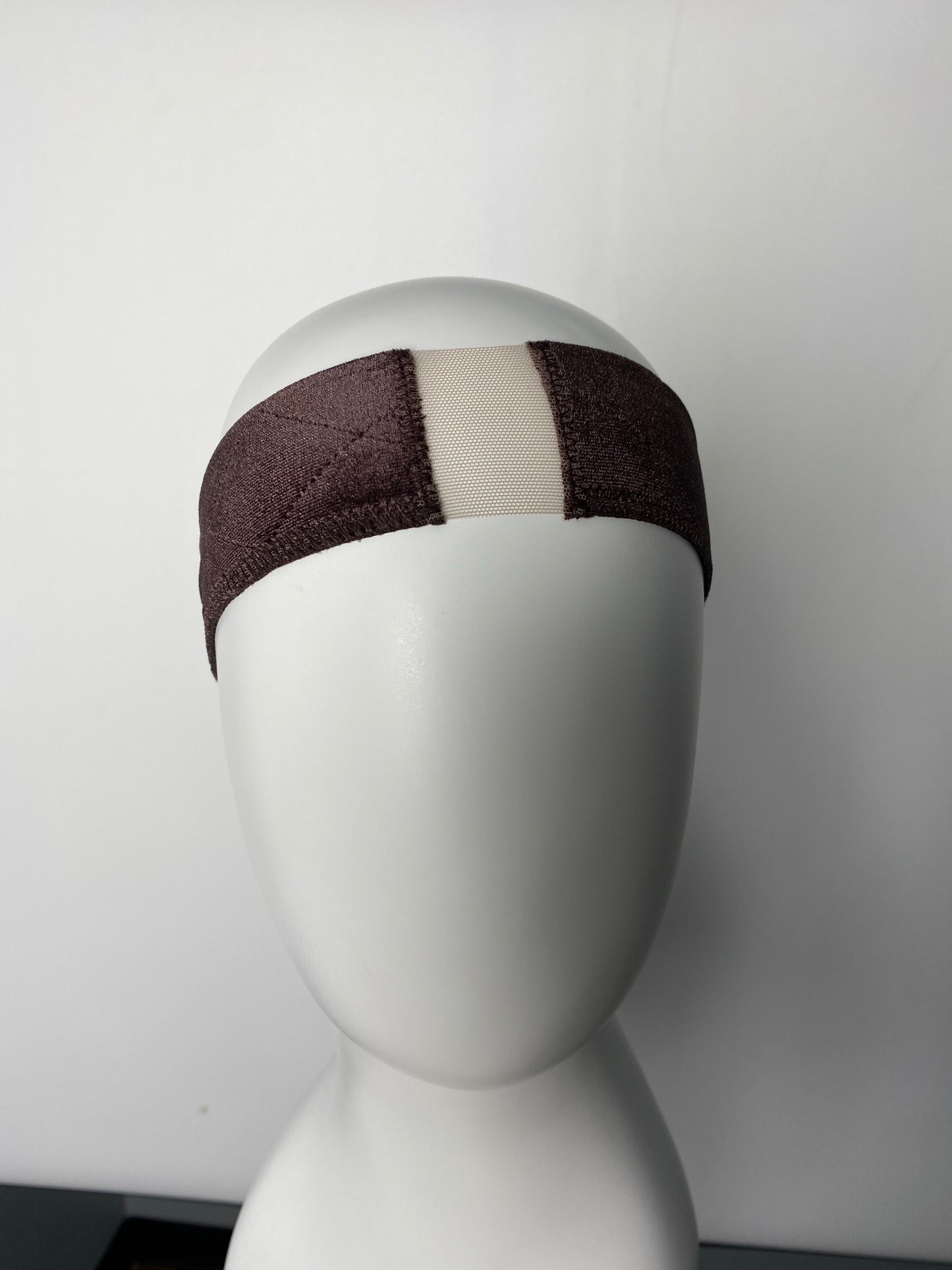 WIG GRIP WITH LACE SECTION AND ADJUSTABLE STRAP